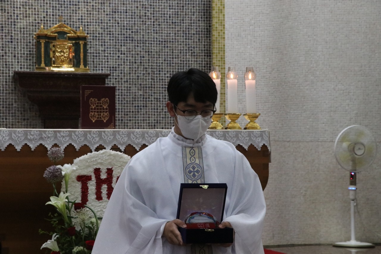 보좌.jpg